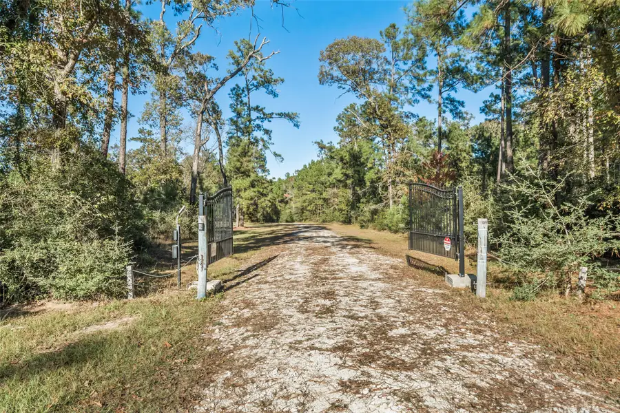 224 Commanche Road, Oakhurst, TX 77359 - Image #2