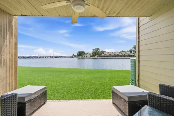 12600 Melville Drive #101/102, Montgomery, TX 77356