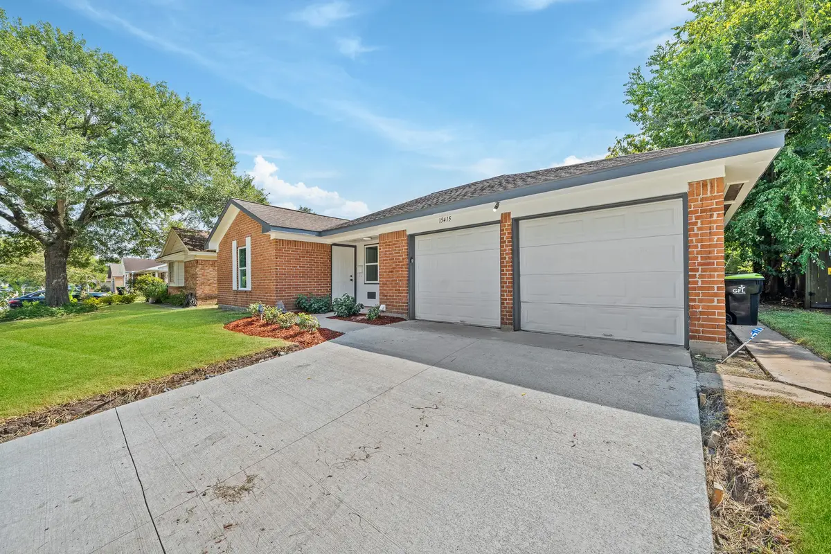 15415 W Hampton Circle, Houston, TX 77071 - Image #1