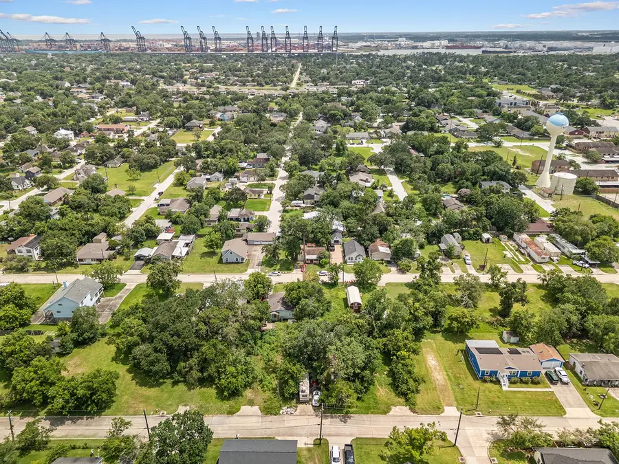 135 Pine Bluff Street, La Porte, TX 77571 - #3