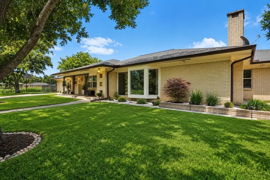 526 14th Street, Hempstead, TX 77445 - #2
