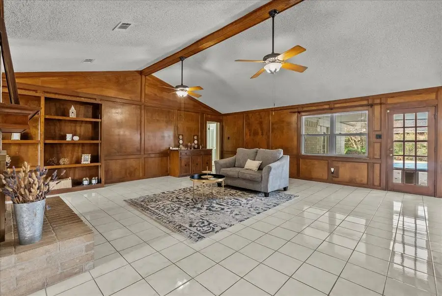 1718 23rd Avenue N, Texas City, TX 77590 - Image #3