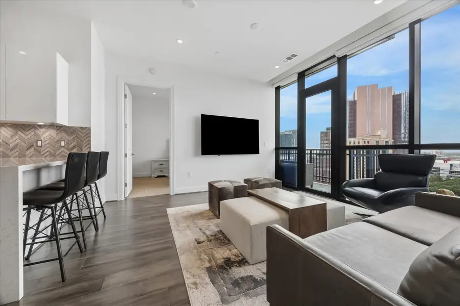 1211 Caroline Street #1503, Houston, TX 77002 - #3