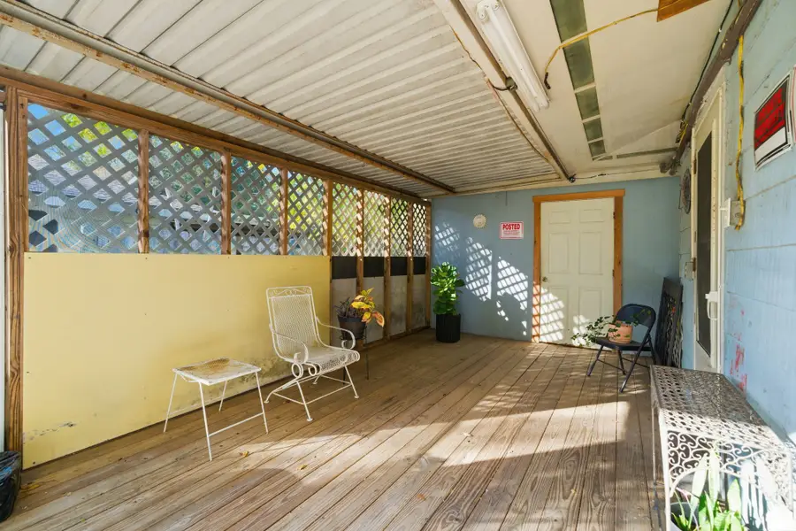 402 Bluebonnet Drive, La Marque, TX 77568 - Image #3