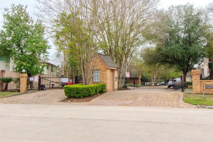 16800 Sugar Pine Drive #D23, Houston, TX 77090 - Image #2