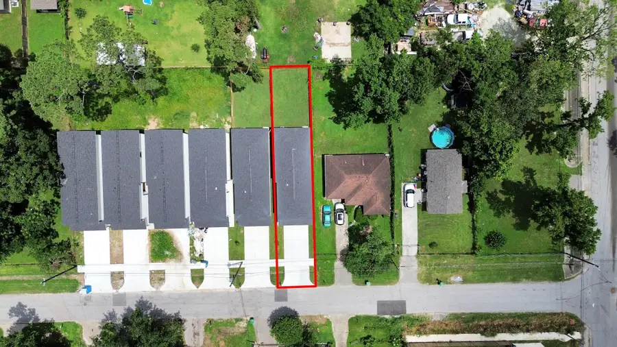 8151 - 8161 Crestview Dr, Houston, TX 77028 - Image #2