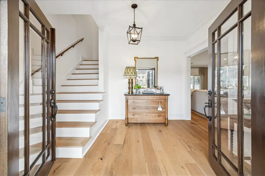 810 Silvergate Drive, Houston, TX 77079 - #2