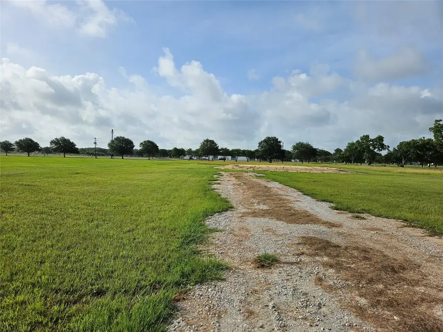 00 Earl, El Campo, TX 77437 - Image #3