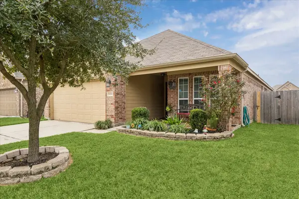 8211 Pastel Dawn Trace, Houston, TX 77049