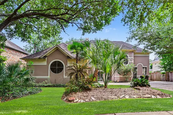 34 Watermill Place, Sugar Land, TX 77479