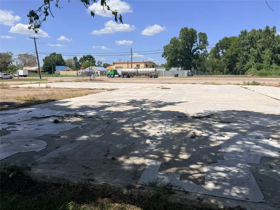 612 Highway 90 East, Liberty, TX 77575 - #3