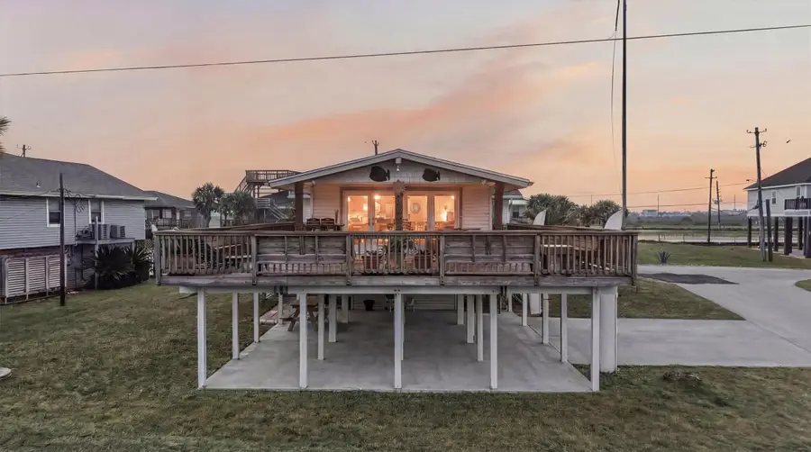 13001 John Reynolds Road, Galveston, TX 77554 - #2