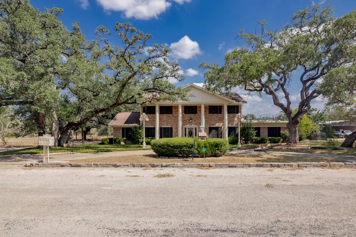 1101 Clark Street, Yoakum, TX 77995 - #1