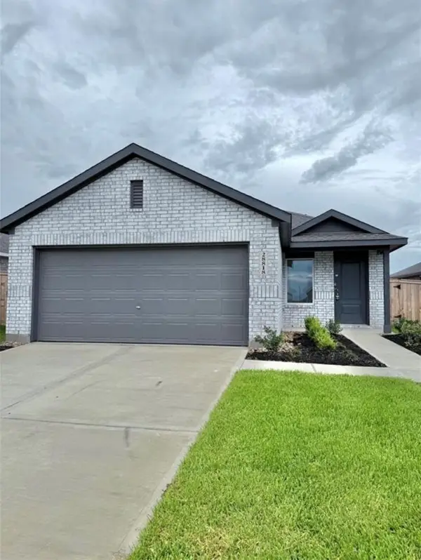 28818 Texas Sparrow Ln, Hockley, TX 77447