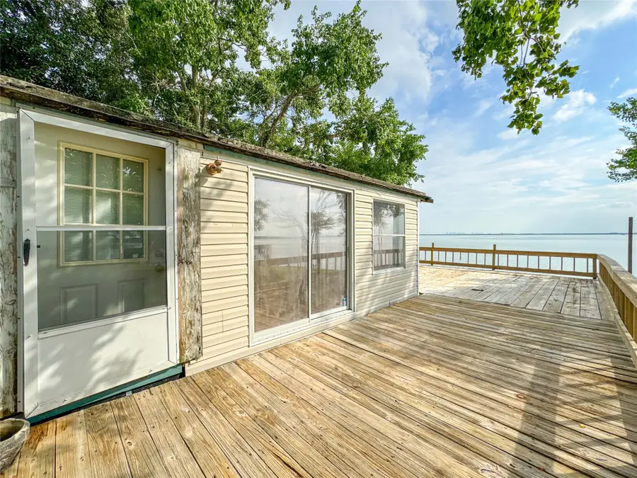 3014 Bay Oaks Harbor Drive, Baytown, TX 77523 - #2