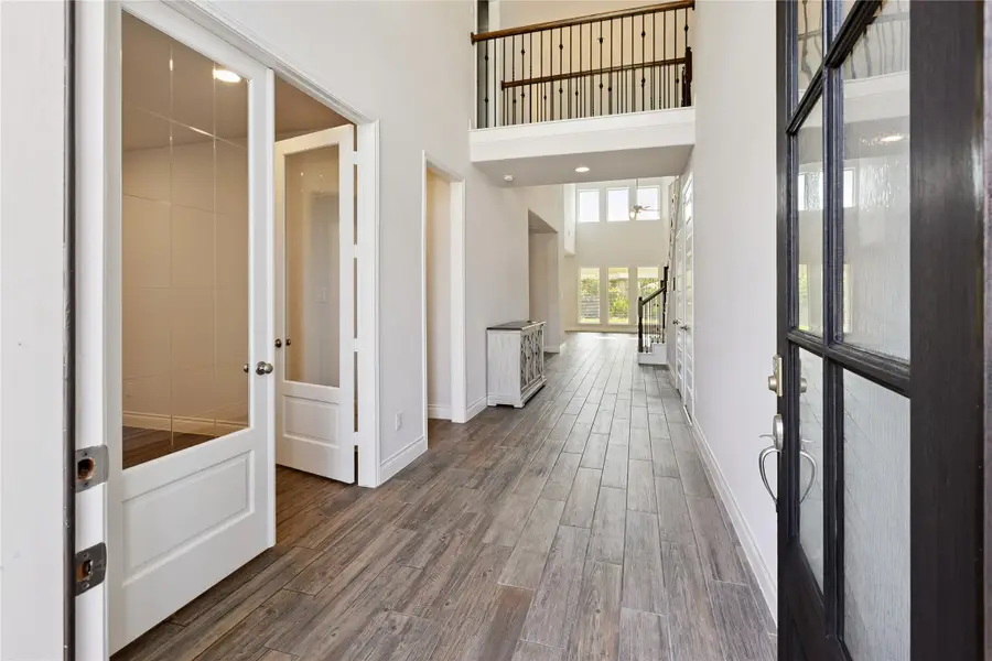 211 Painted Trillium Drive, Conroe, TX 77304 - Image #2