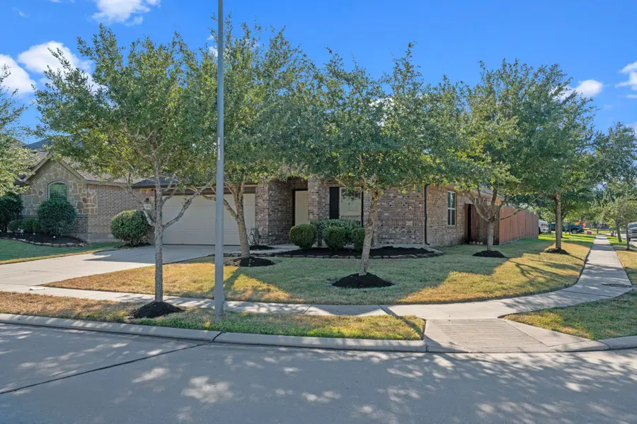 31739 Dover Oaks Lane, Spring, TX 77386 - Image #2