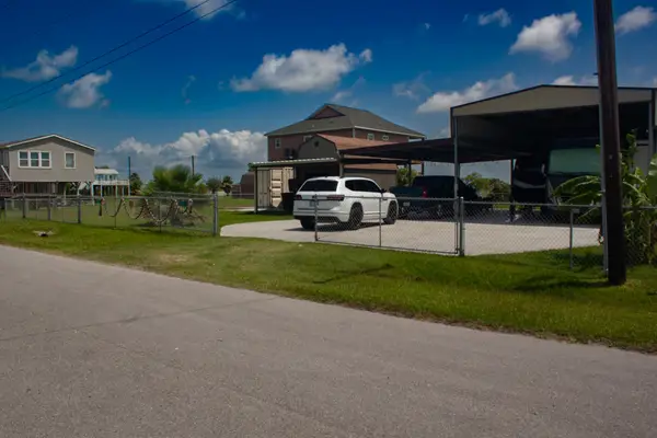 1134 & 1136 E Canal, Crystal Beach, TX 77650