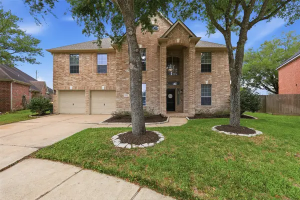 3019 Eagle Lake Drive, Pearland, TX 77581