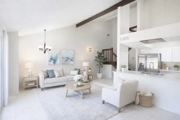 12932 Greenway Chase Court #2932, Houston, TX 77072