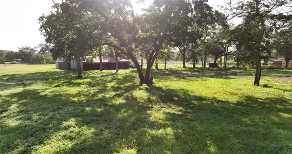 3835 Fm 949, Cat Spring, TX 78933