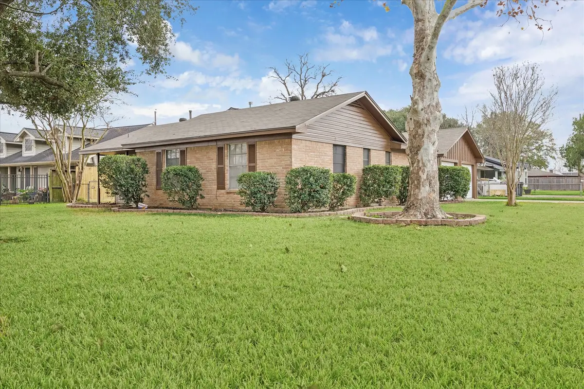 431 Hummingbird Lane, Houston, TX 77060 - Image #1