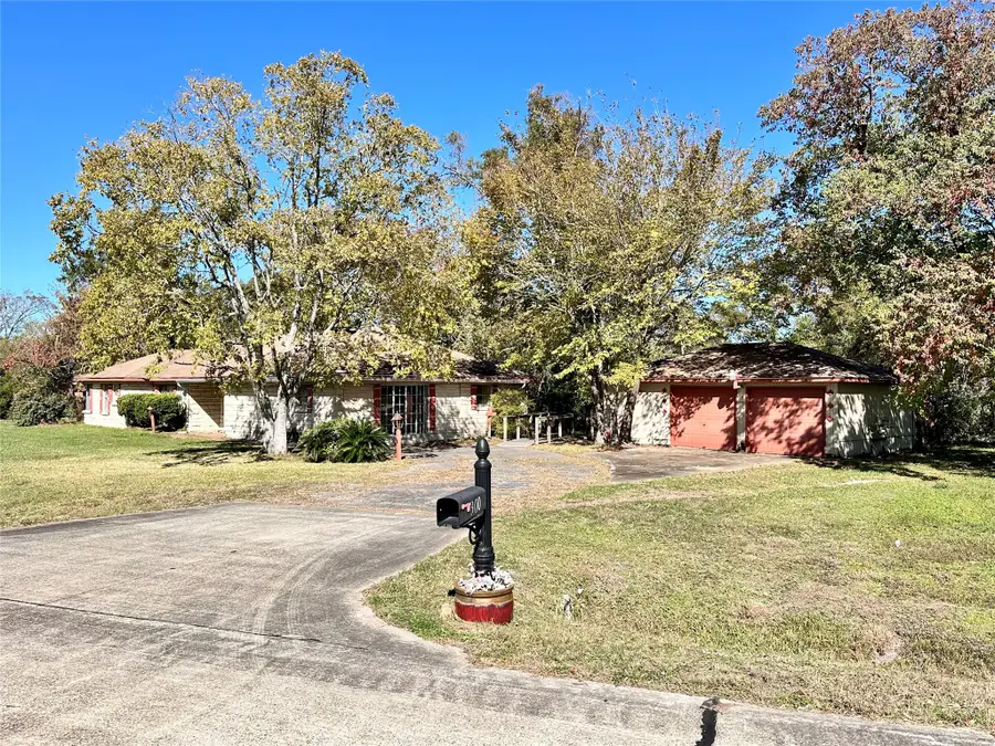 300 Holly Drive, Baytown, TX 77520 - #3