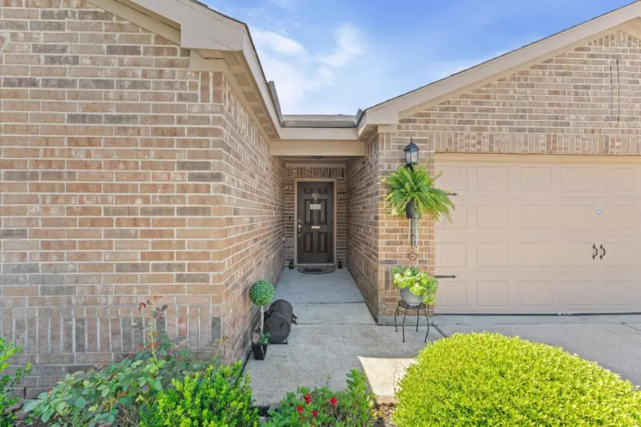 405 Hawks View Drive, Texas City, TX 77568 - #2