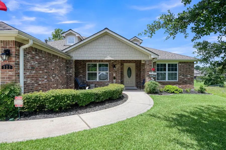 327 Cape Conroe Drive, Montgomery, TX 77356 - #2