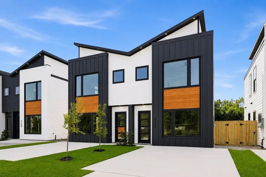 9108 Coffee Street #A-B, Houston, TX 77033 - #3