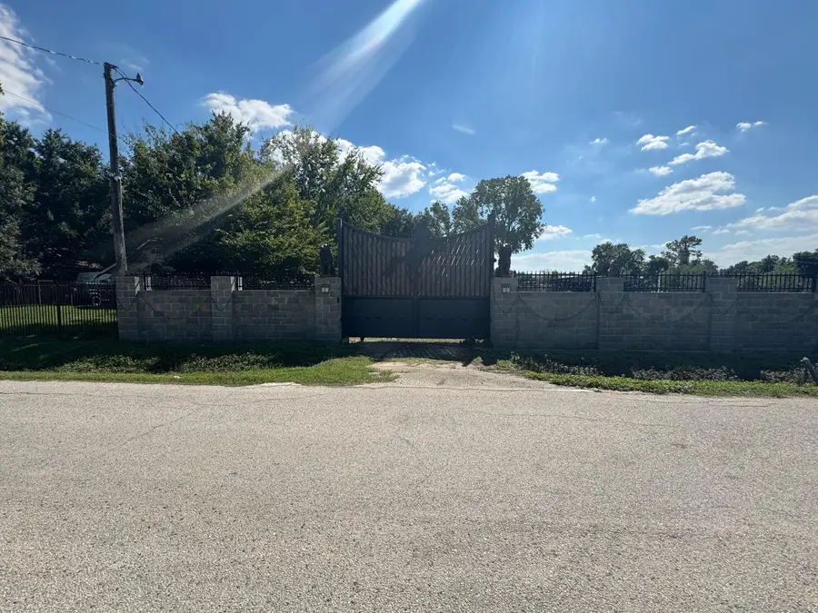 10123 Windsor Lane, Houston, TX 77031 - #2