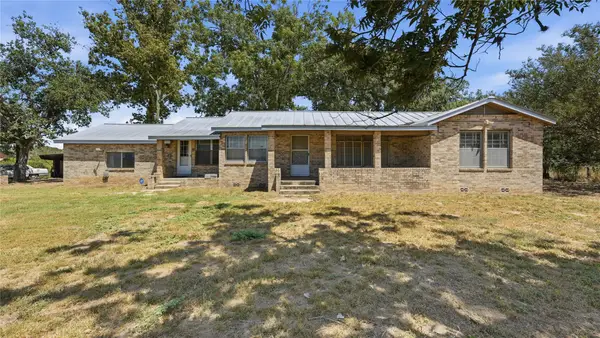 15510 Us Highway 87 W, Adkins, TX 78101