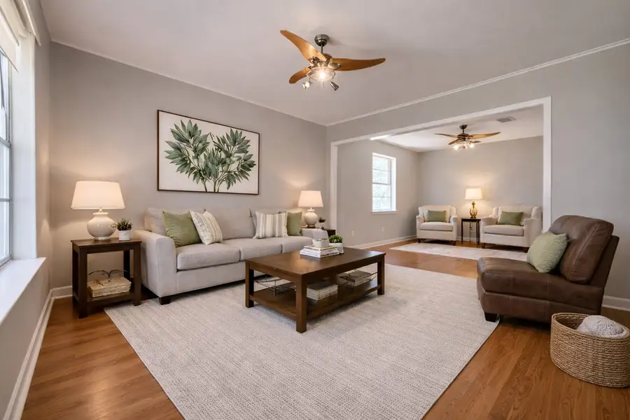 432 Young Street, Livingston, TX 77351 - #2