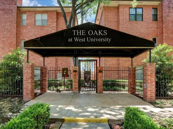 4041 Law Street #512, Houston, TX 77005
