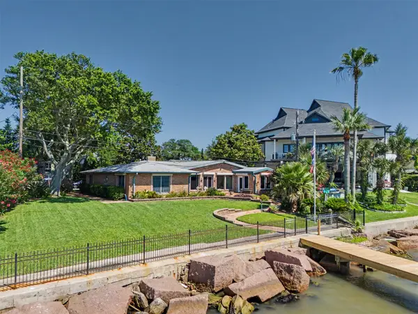 1109 Harbor View Drive, Galveston, TX 77550