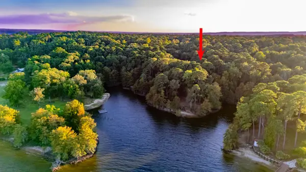 477 Lakeshore Drive, Hemphill, TX 75948