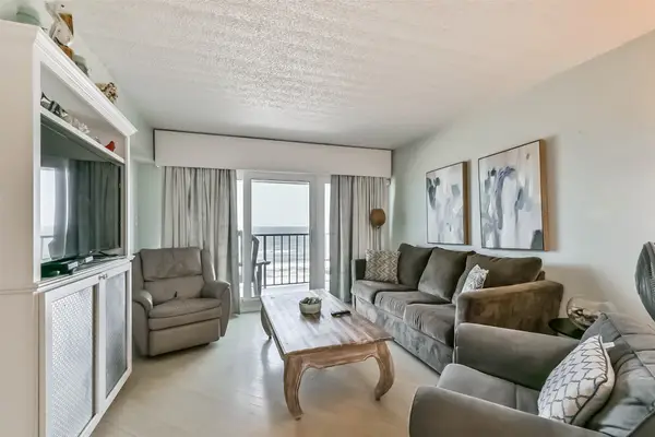 7310 Seawall Boulevard #907, Galveston, TX 77551