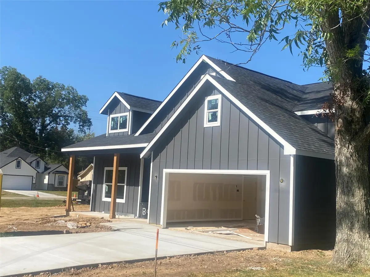 630 Charter Street, Columbus, TX 78934 - #1