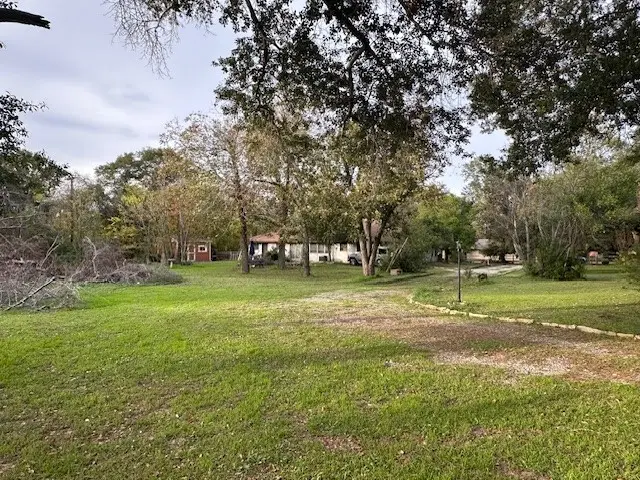 229 University Drive, Prairie View, TX 77445 - Image #1