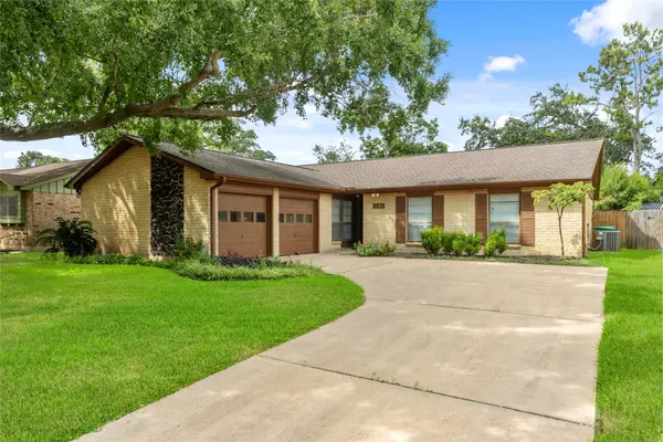 8826 Tanager Street, Houston, TX 77036