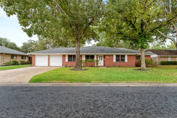 1317 Wallace Street, El Campo, TX 77437