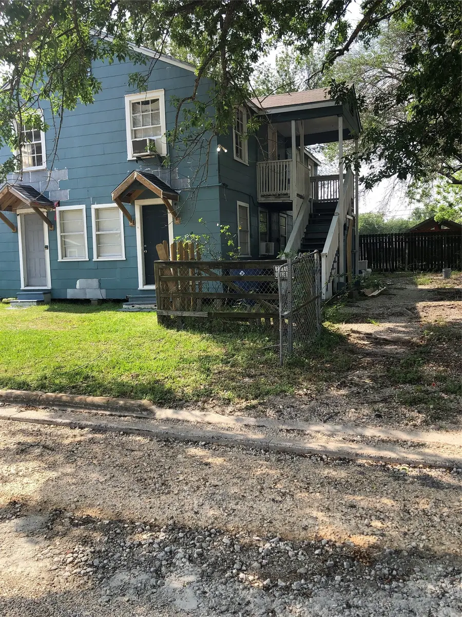 827 1st Avenue N, Texas City, TX 77590 - #2