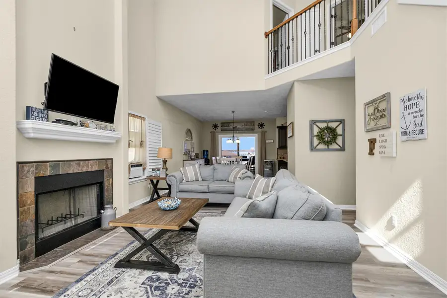 300 Weavers Cove, Livingston, TX 77351 - #2