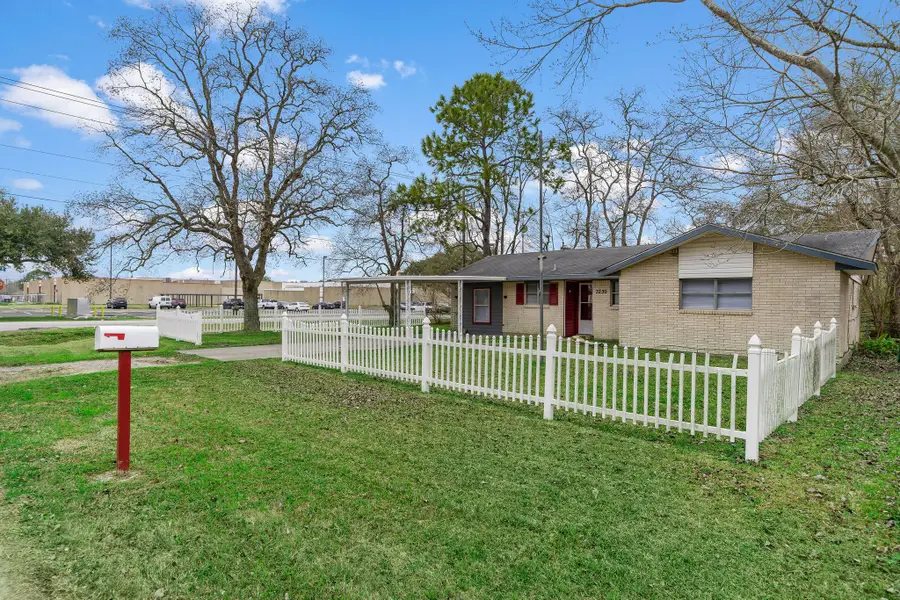 3230 Virginia Street, La Marque, TX 77568 - #2