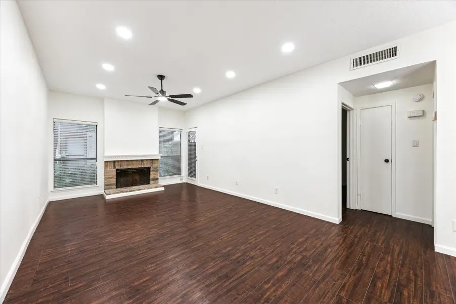 10053 Westpark Dr #307, Houston, TX 77042 - Image #3