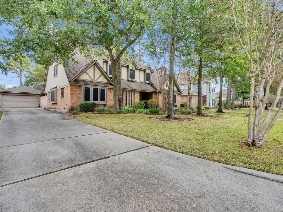 12306 Knobcrest Drive, Houston, TX 77070 - Image #2