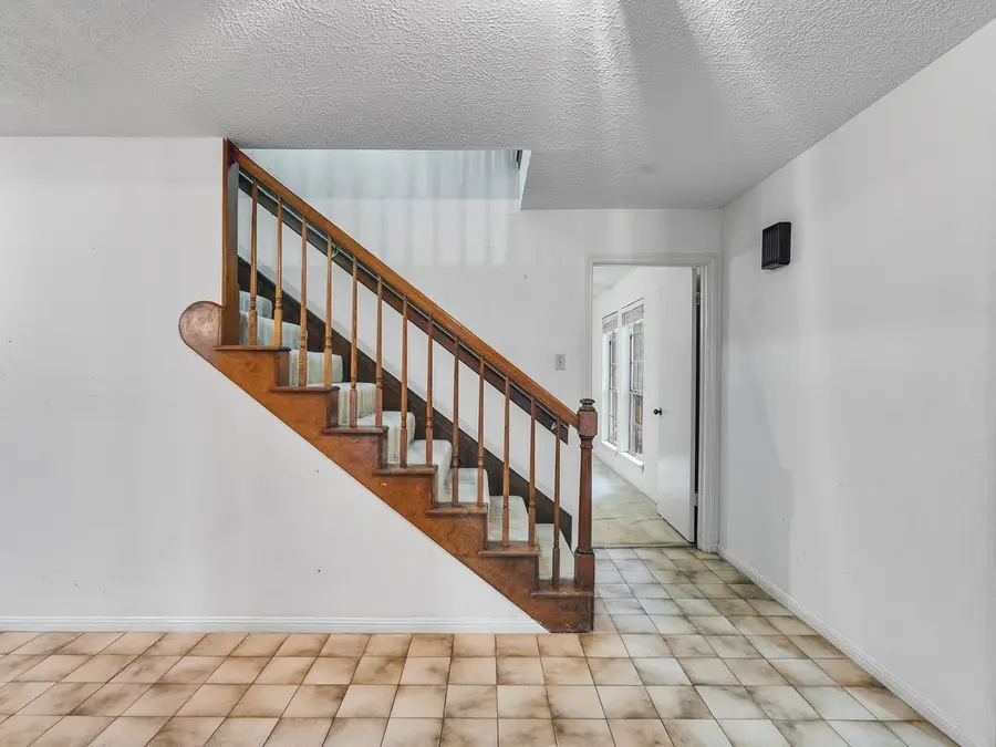 12306 Knobcrest Drive, Houston, TX 77070 - Image #3