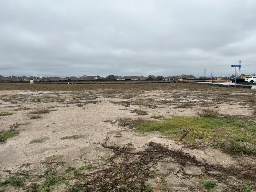 1825 S Wildflower Drive, Deer Park, TX 77536 - Image #2