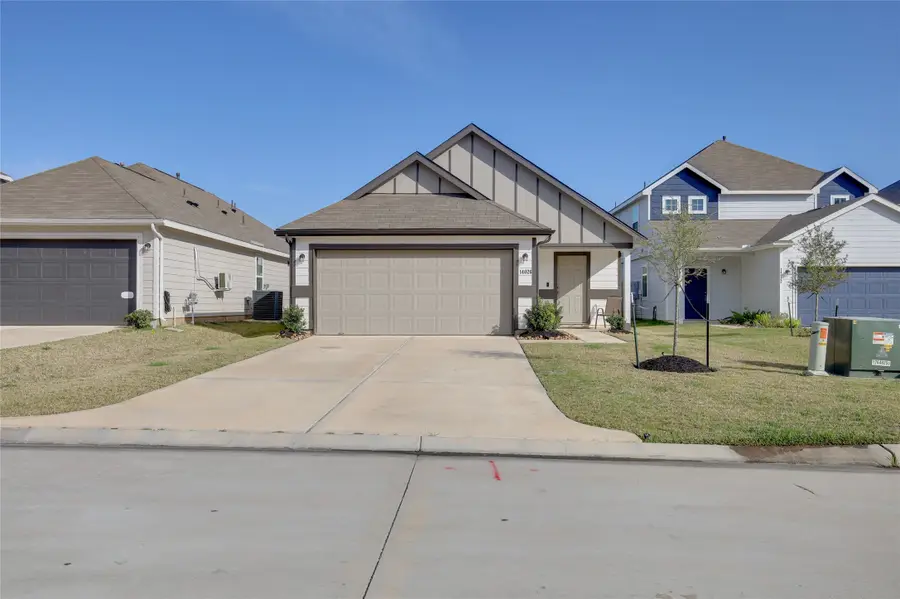 14026 Chinook Drive, Conroe, TX 77384 - Image #2