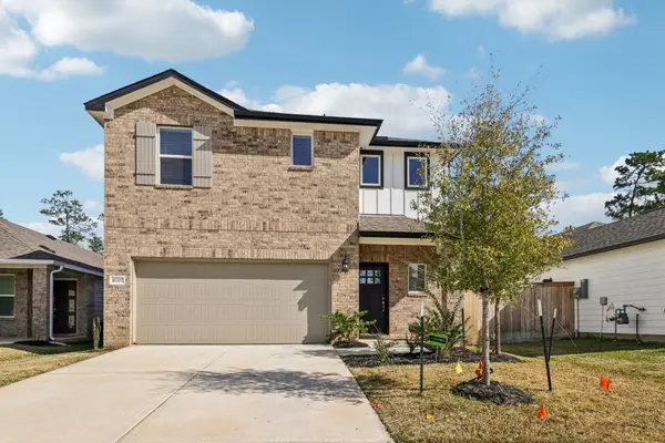 16707 Sterling Cliff Street, Conroe, TX 77302